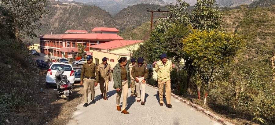 राजस्व पुलिस व्यवस्था के ग्रामों को नियमित पुलिस व्यवस्था के थाना व चौकियों में किया शामिल