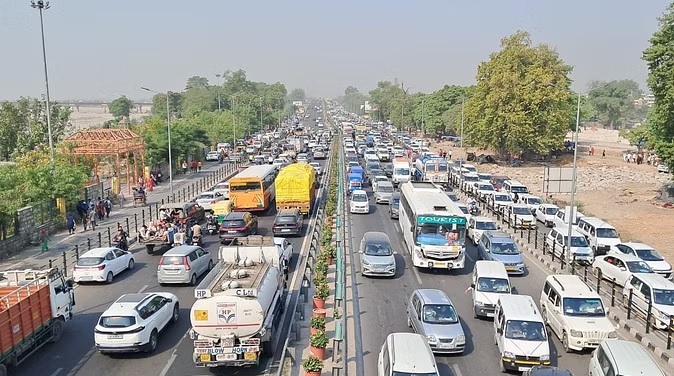 गंगा दशहरा पर धर्मनगरी में जाम का झाम,लोग हलकान