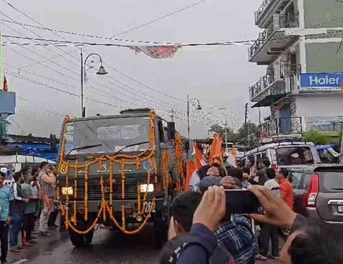 बलिदानी का पार्थिव शरीर पहुंचा पैत्रिक घर,पूरे क्षेत्र में शोक की लहर