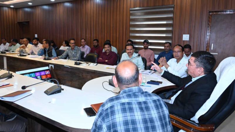 डीएम उत्तरकाशी ने समान नागरिक संहिता पोर्टल के क्रियान्वयन की प्रगति की समीक्षा की