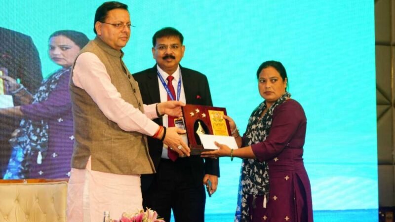 कार्यालय से निर्देश जारी करने से ज्यादा  जरूरी है ग्राउंड जीरो पर रहना – सीएम धामी