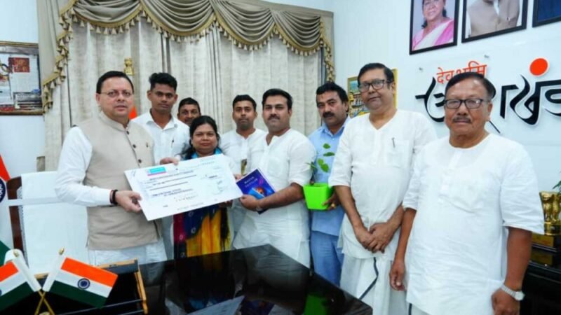 आपदा राहत हेतु सत्संग संस्था ने मुख्यमंत्री राहत कोष में प्रदान की ₹1 करोड़ की सहयोग राशि