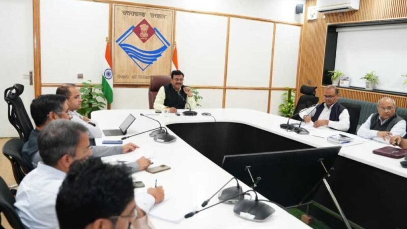 मुख्य सचिव आनन्द बर्द्धन की अध्यक्षता में राज्य कार्यकारिणी समिति की बैठक संपन्न