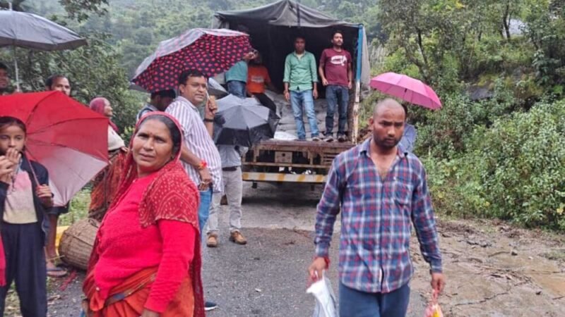 तलजामण और डूंगर,उछोला , जैसे दुर्गम क्षेत्रों में संचालित हो रहा सामुदायिक किचन