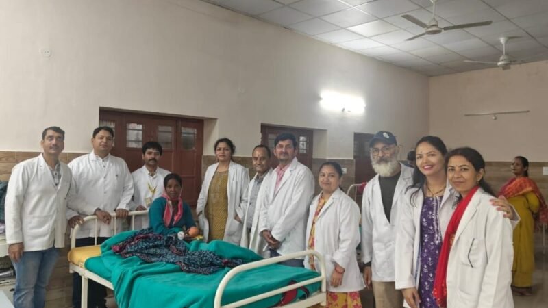 अल्मोड़ा जिला महिला चिकित्सालय में फार्मेसी दिवस उत्साहपूर्वक मनाया गया