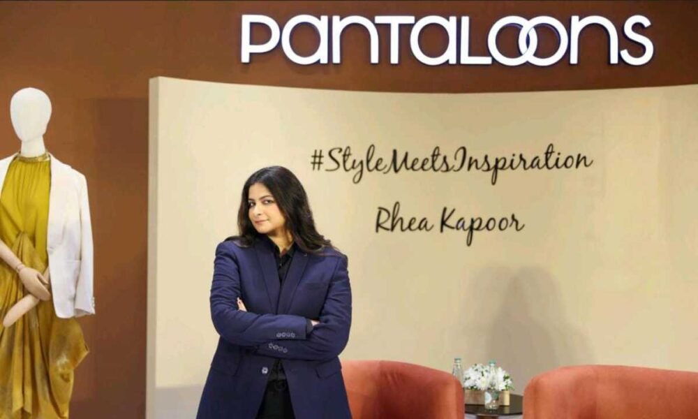 बॉलीवुड स्टाइल आइकन रिया कपूर ने पैंटालून्‍स का फेस्टिव एडिट कलेक्शन किया लॉन्च…