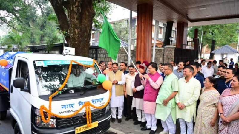 मुख्यमंत्री धामी ने किया शहरी विकास की महत्वाकांक्षी योजनाओं का लोकार्पण