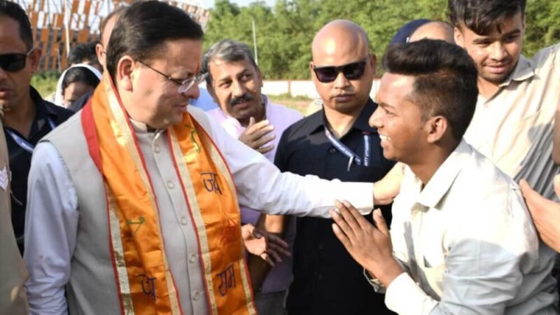 मुख्यमंत्री धामी ने सर्किट हाउस, हल्द्वानी में जनता से मुलाकात कर सुनी जनसमस्याएं