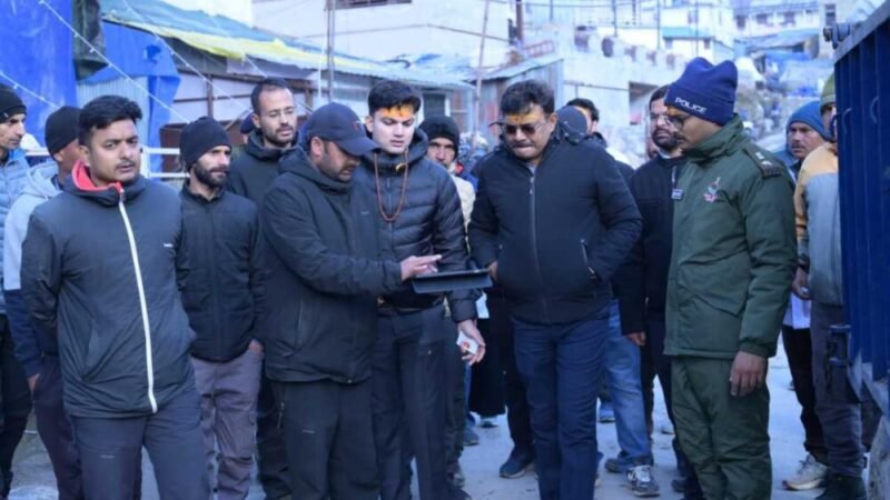 मुख्य सचिव  आनन्द बर्द्धन ने केदारनाथ यात्रा व्यवस्थाओं का लिया जायजा