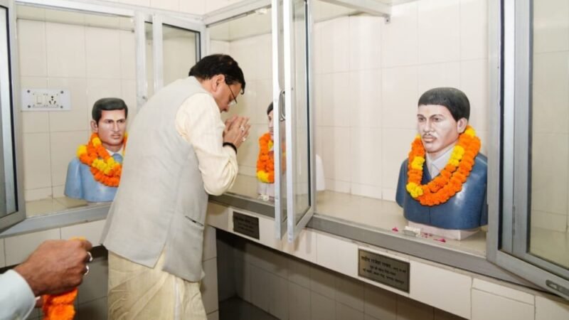 मुख्यमंत्री धामी ने राज्य आन्दोलनकारी शहीदों को दी श्रद्धांजलि…