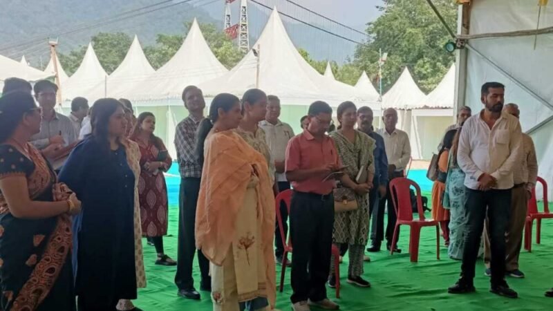 डीएम टिहरी ने सरस मेला की तैयारियों का लिया जायजा