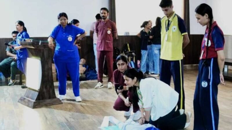 एम्स ऋषिकेश में ट्रॉमा रथ के साथ विश्व आघात सप्ताह का आगाज़