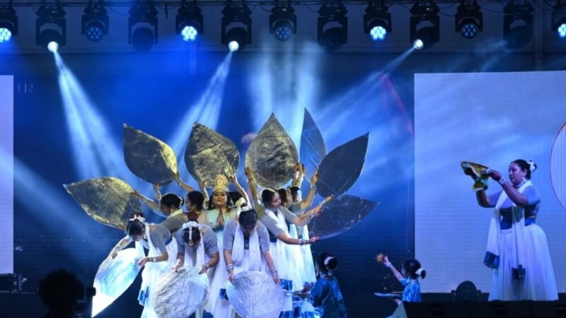 देवभूमि रजत जयंती उत्सव में सौरभ मैठाणी के गीतों ने बांधा शमा