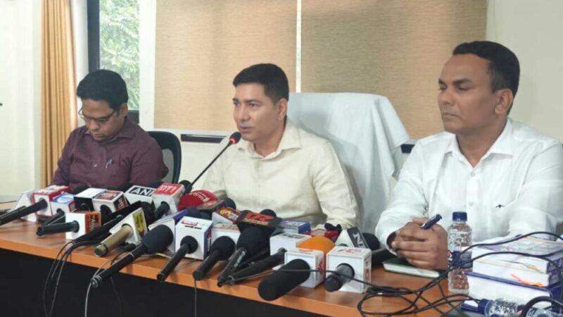 एफ.डी.ए. की ताबड़तोड़ कार्रवाई, 63 औषधियों के सैंपल जांच हेतु भेजे गए