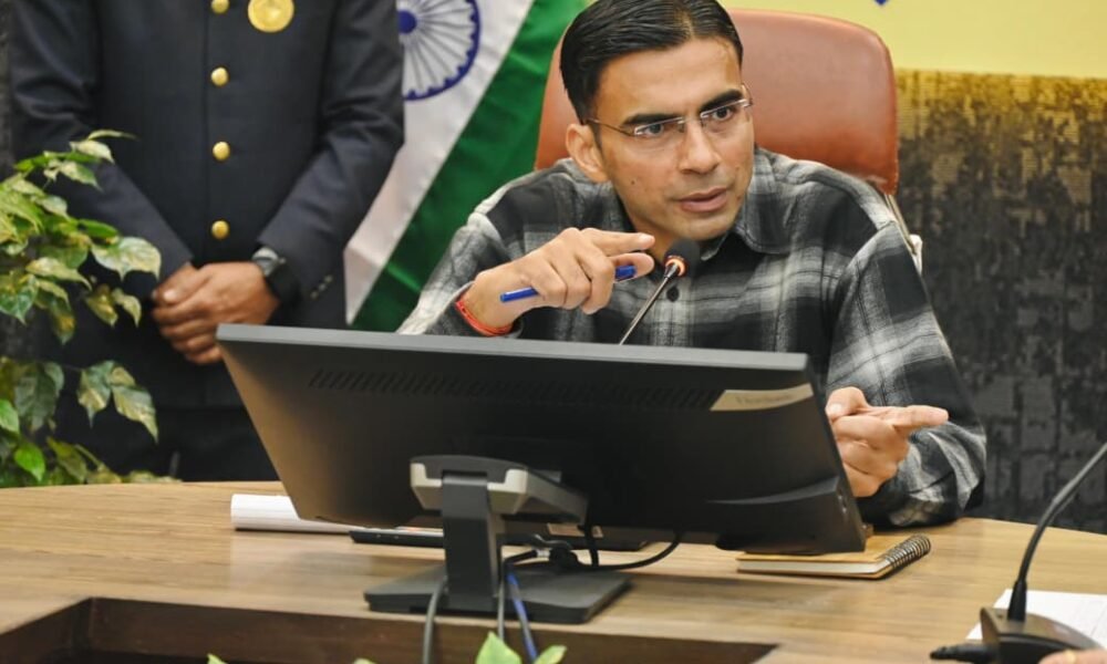 देहरादून: जिले के बड़े बकायदारों की गर्दन तक पंहुचे जिला प्रशासन के हाथ, 3 सम्पति कुर्क, जारी रहेगा एक्शन