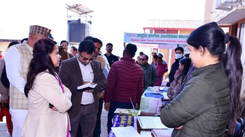 गरुड़ से शुरू हुआ “जन-जन की सरकार, जन-जन के द्वार” अभियान