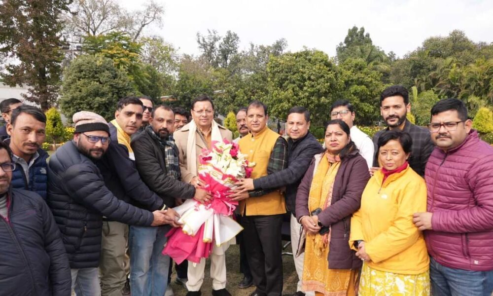 मुख्यमंत्री से प्रेस क्लब की नव निर्वाचित कार्यकारिणी के पदाधिकारियों ने की शिष्टाचार भेंट