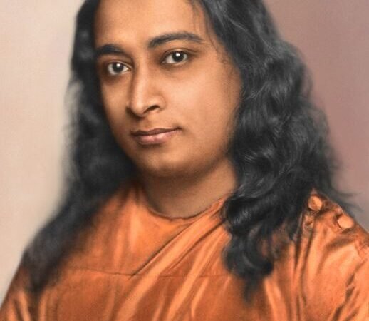 क्यों आज भी लाखों लोग आंतरिक शांति के लिए परमहंस योगानंद की ओर मुड़ते हैं – विधि बिरला