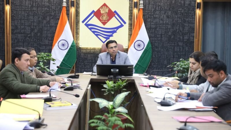 लंबित राजस्व वादों पर डीएम सख्त, एक साल पुराने मामलों के शीघ्र निस्तारण के आदेश…