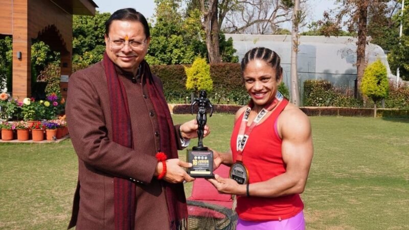 मुख्यमंत्री धामी ने बॉडी बिल्डर प्रतिभा थपलियाल को किया सम्मानित…