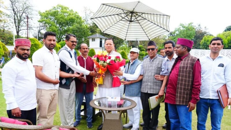 मुख्यमंत्री धामी से विधायकों ने की शिष्टाचार भेंट…