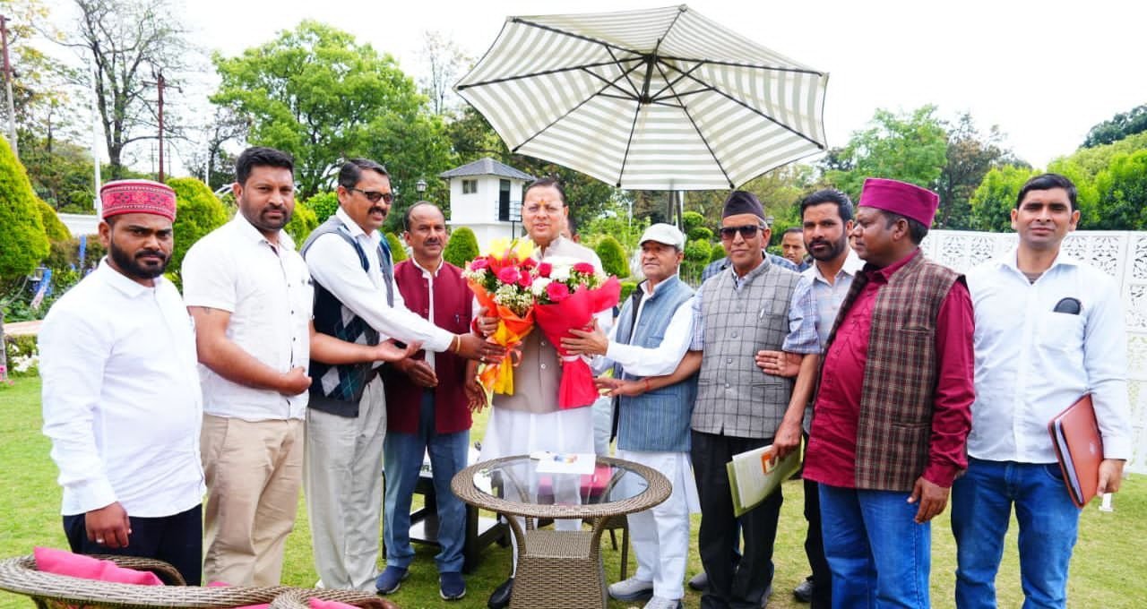 मुख्यमंत्री धामी से विधायकों ने की शिष्टाचार भेंट…