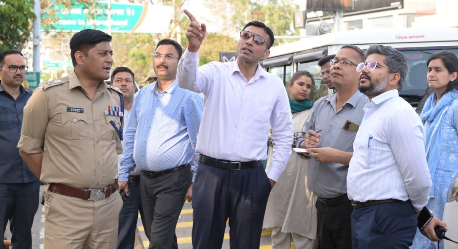 प्रधानमंत्री के प्रस्तावित दौरे से पहले देहरादून में तैयारियां तेज, डीएम ने आशारोड़ी से गढ़ीकैंट तक किया निरीक्षण…