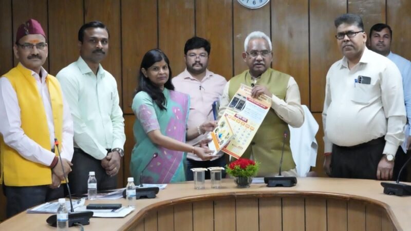 आयुष सेवाओं के विस्तार और आयुर्वेद विश्वविद्यालय की समस्याओं के समाधान के निर्देश…