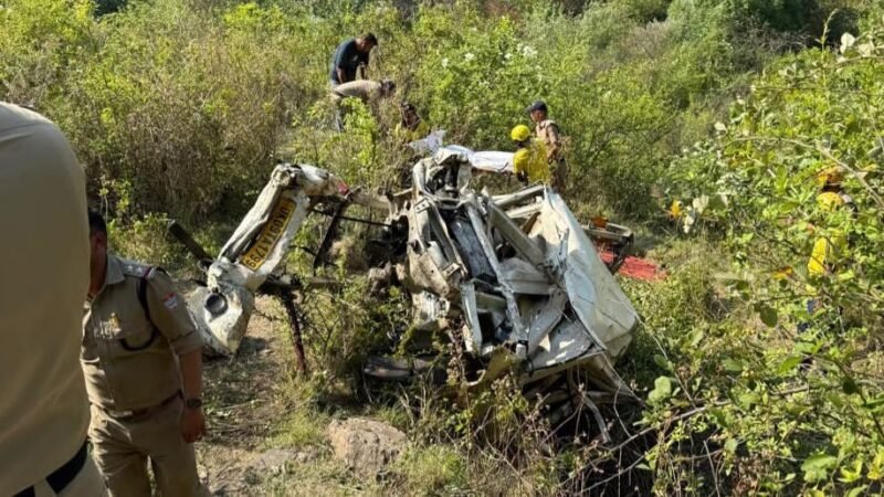 टिहरी सड़क हादसे पर मुख्यमंत्री धामी ने जताया शोक घायलों के समुचित इलाज के दिए निर्देश…