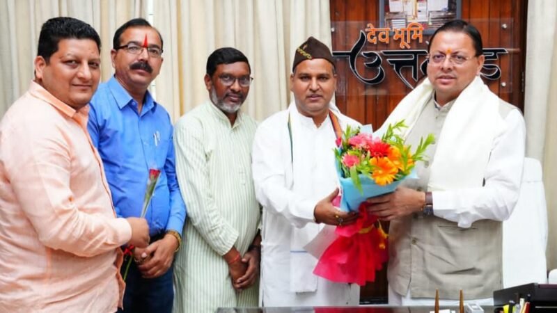 मुख्यमंत्री धामी से विभिन्न क्षेत्रों के विधायकों की मुलाकात, क्षेत्रीय विकास पर हुई चर्चा…