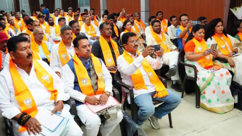 प्रकोष्ठों को जन-जन तक पहुंचानी होंगी सरकार की उपलब्धियां : मुख्यमंत्री धामी