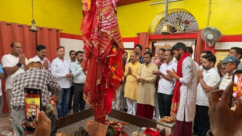 मुख्यमंत्री धामी के पांच वर्ष पूरे होने पर उत्तरकाशी में विशेष पूजा-अर्चना, श्री काशी विश्वनाथ मंदिर में हुआ रुद्राभिषेक