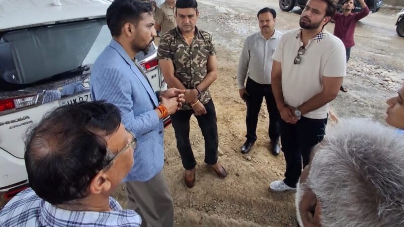 दिल्ली-देहरादून कॉरिडोर से जुड़ी 12 किमी ग्रीनफील्ड बाईपास का डीएम ने किया निरीक्षण…