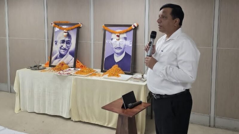 गांधी-शास्त्री के आदर्शों को अपनाने का एमडीडीए ने लिया संकल्प…