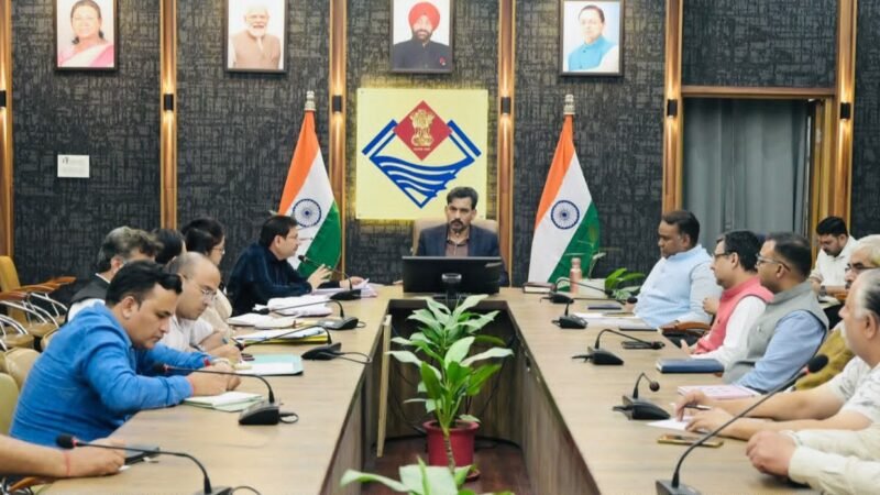 देहरादून में तय स्थानों पर ही होगी पटाखों की बिक्री…
